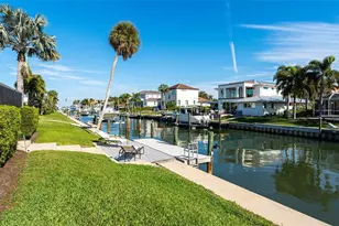 510 Wedge Ln, Longboat Key, FL 34228 - Photo 32