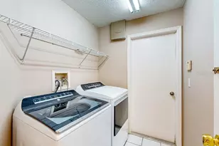 6602 38th Ave Cir W, Bradenton, FL 34209 - Photo 4