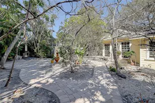 226 Ogden St, Sarasota, FL 34242 - Photo 38