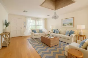 226 Ogden St, Sarasota, FL 34242 - Photo 2