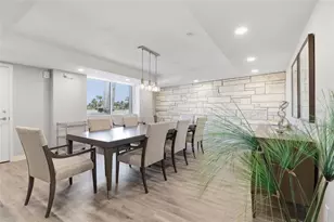 2301 Gulf of Mexico Dr, Longboat Key, FL 34228 - Photo 30