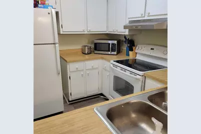 3275 Beneva Road #104, Sarasota, FL 34232 - Photo 4