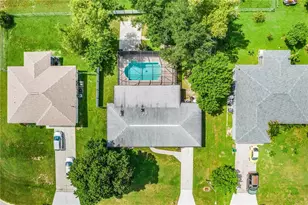 908 NE 5th Pl, Cape Coral, FL 33909 - Photo 28