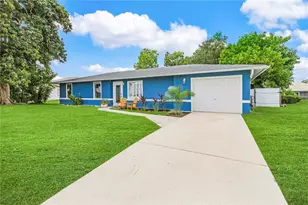 908 NE 5th Pl, Cape Coral, FL 33909 - Photo 2