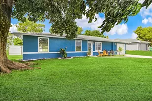 908 NE 5th Pl, Cape Coral, FL 33909 - Photo 4