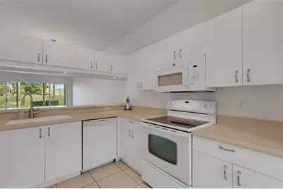 4206 Caddie Drive E #103, Bradenton, FL 34203 - Photo 18