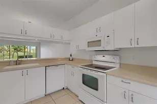 4206 Caddie Dr E, Bradenton, FL 34203 - Photo 18