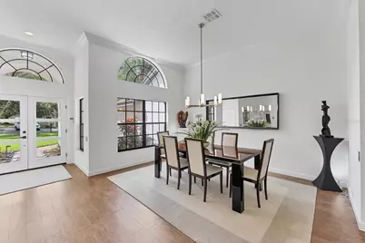 8704 Misty Creek Drive, Sarasota, FL 34241 - Photo 10