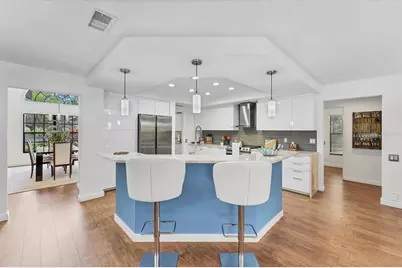 8704 Misty Creek Drive, Sarasota, FL 34241 - Photo 14