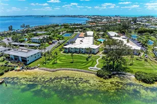 6300 Flotilla Dr, Holmes Beach, FL 34217 - Photo 38