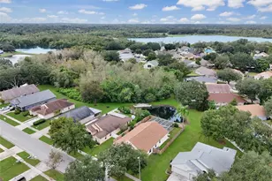 1212 Lake Shore Ranch Dr, Seffner, FL 33584 - Photo 32