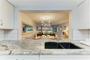 9320 Clubside Cir, Sarasota, FL 34238 - Photo 8