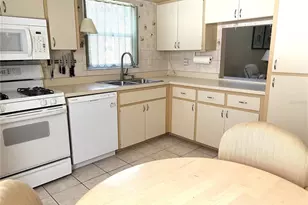 4701 Village Gardens Dr, Sarasota, FL 34234 - Photo 2