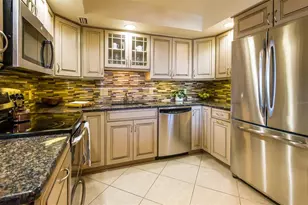 2301 Gulf of Mexico Dr, Longboat Key, FL 34228 - Photo 12