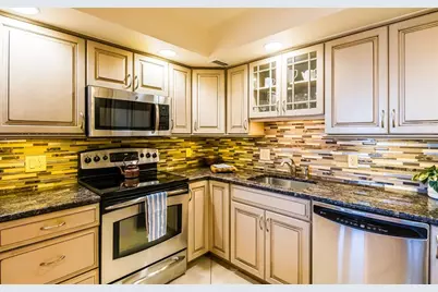 2301 Gulf Of Mexico Drive #54N, Longboat Key, FL 34228 - Photo 10