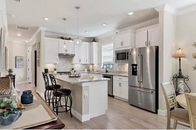 6918 Hanover Court, Lakewood Ranch, FL 34202 - Photo 10