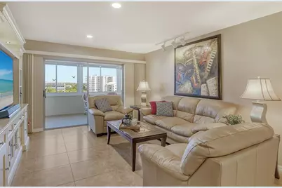 1125 W Peppertree Drive #706, Sarasota, FL 34242 - Photo 6