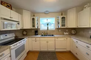 3810 37th St S, Saint Petersburg, FL 33711 - Photo 10