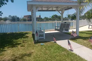 348 Tropic Dr, Osprey, FL 34229 - Photo 16