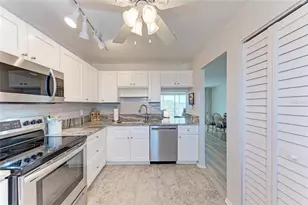 4040 Ironwood Cir, Bradenton, FL 34209 - Photo 6