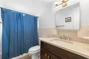 3338 Cambridge Dr, Sarasota, FL 34232 - Photo 18