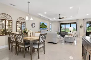 4925 Surfside Cir, Bradenton, FL 34211 - Photo 12
