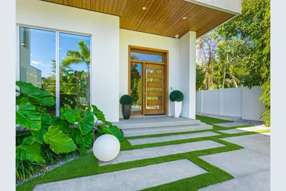 2624 Mulberry Terrace, Sarasota, FL 34239 - Photo 10