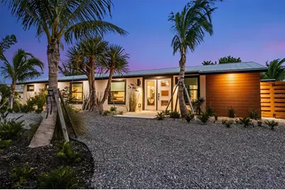 505 65th Street, Holmes Beach, FL 34217 - Photo 1