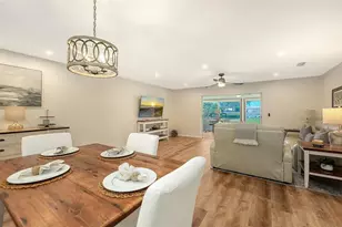 902 68th St W, Bradenton, FL 34209 - Photo 4