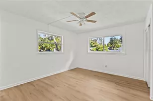 2588 Colorado St, Sarasota, FL 34237 - Photo 16