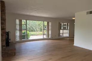 2588 Colorado St, Sarasota, FL 34237 - Photo 14