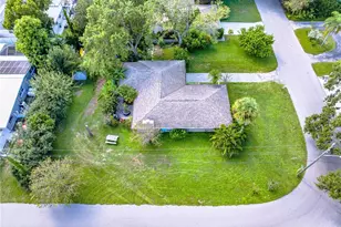 2588 Colorado St, Sarasota, FL 34237 - Photo 8