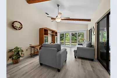 4133 Carriage Drive #18, Sarasota, FL 34241 - Photo 10