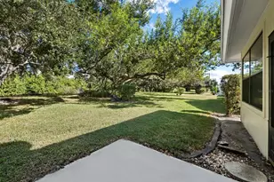 4133 Carriage Dr, Sarasota, FL 34241 - Photo 26