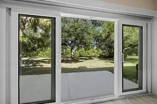 4133 Carriage Dr, Sarasota, FL 34241 - Photo 12