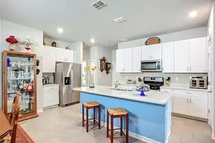 5727 Bungalow Grove Ct, Palmetto, FL 34221 - Photo 10