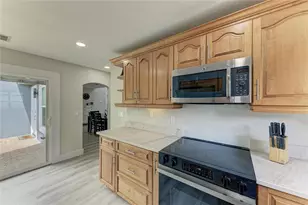 6601 Mauna Loa Blvd, Sarasota, FL 34241 - Photo 18