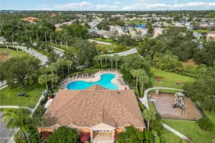 3808 Bridlecrest Ln, Bradenton, FL 34209 - Photo 4