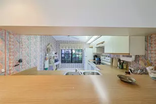 5941 Clubside Dr, Sarasota, FL 34243 - Photo 6