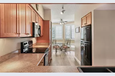 1912 Harbourside Drive #602, Longboat Key, FL 34228 - Photo 10