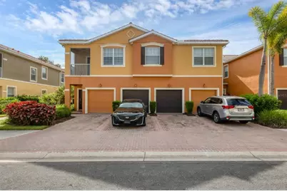 7912 Limestone Lane #19-202, Sarasota, FL 34233 - Photo 2