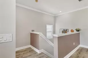 7912 Limestone Ln, Sarasota, FL 34233 - Photo 6