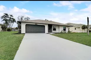 2214 SE 13th St, Cape Coral, FL 33990 - Photo 2