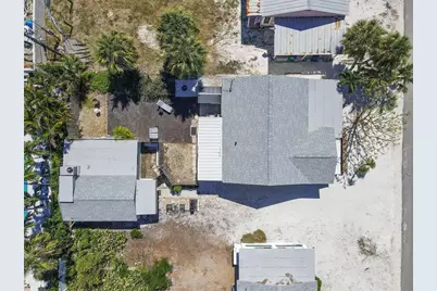 2813 Avenue E, Holmes Beach, FL 34217 - Photo 32