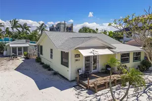 2813 Avenue E, Holmes Beach, FL 34217 - Photo 4