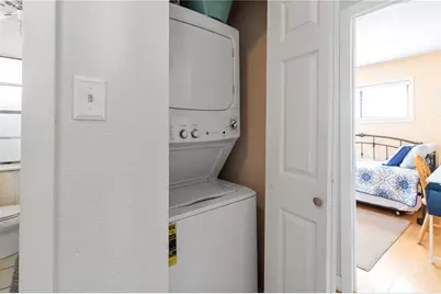 2813 Avenue E, Holmes Beach, FL 34217 - Photo 14