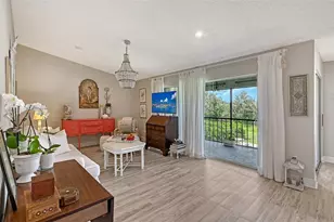 2640 Clubhouse Dr, Sarasota, FL 34232 - Photo 2