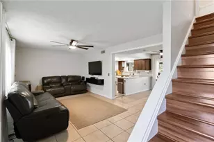 3845 Gatewood Dr, Sarasota, FL 34232 - Photo 4