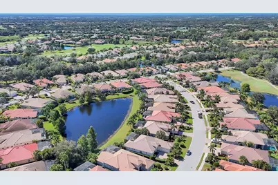 13861 Siena Loop, Lakewood Ranch, FL 34202 - Photo 40