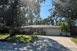1214 21st St W, Bradenton, FL 34205 - Photo 4